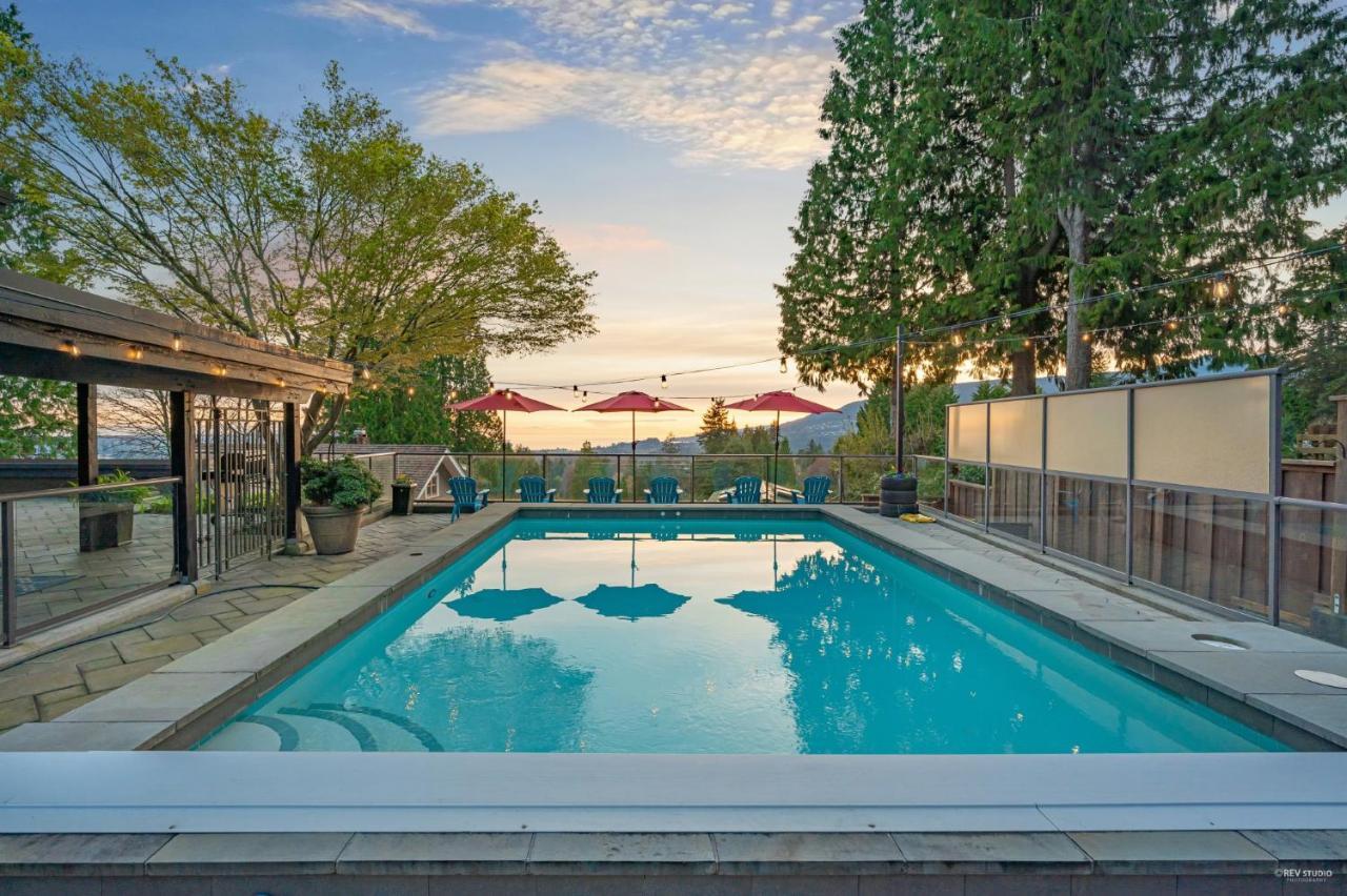 Seymour Private Bedroom, Ensuite Bathroom With Shared Pool, Hot Tub With Views Норт-Ванкувер Екстер'єр фото