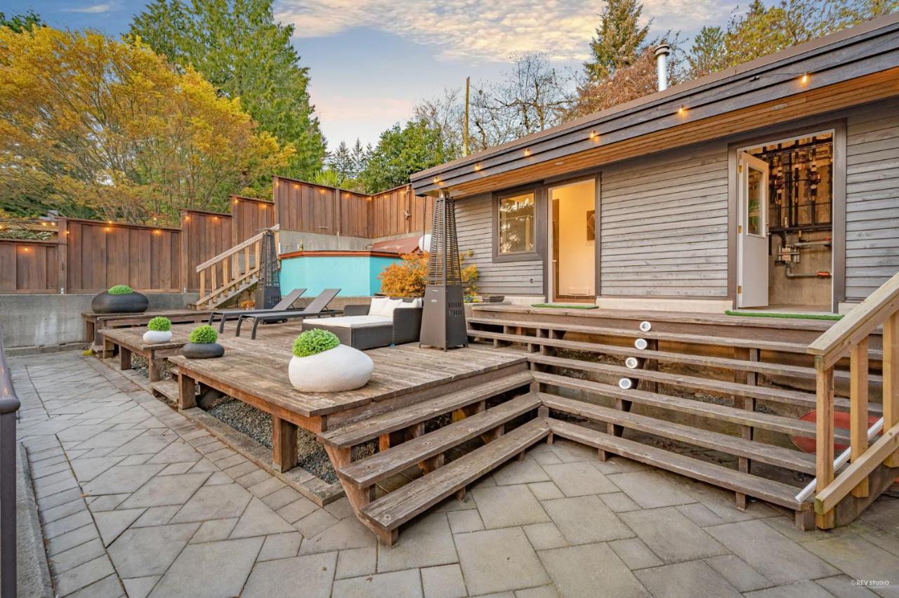 Seymour Private Bedroom, Ensuite Bathroom With Shared Pool, Hot Tub With Views Норт-Ванкувер Екстер'єр фото