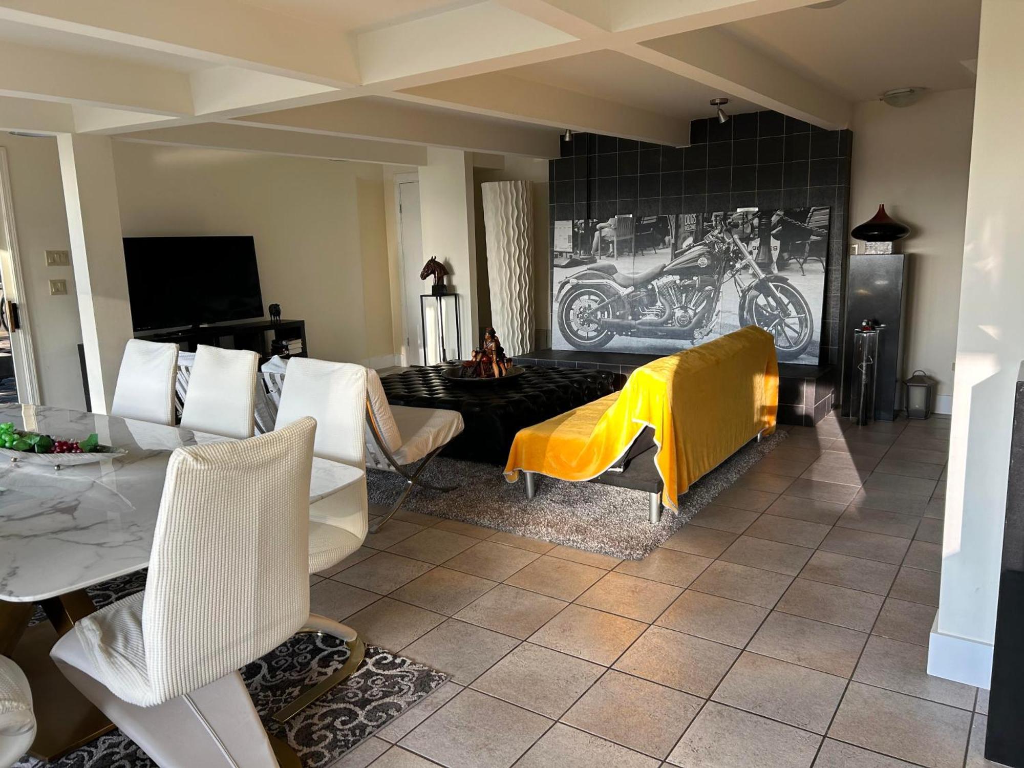 Seymour Private Bedroom, Ensuite Bathroom With Shared Pool, Hot Tub With Views Норт-Ванкувер Екстер'єр фото