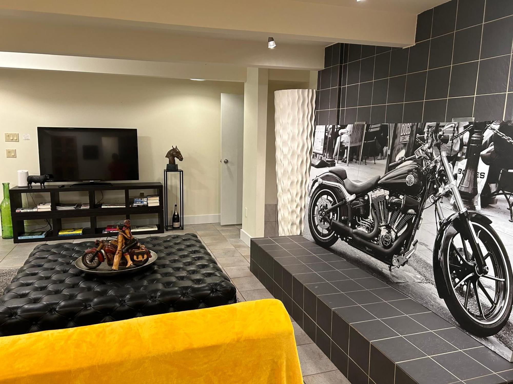 Seymour Private Bedroom, Ensuite Bathroom With Shared Pool, Hot Tub With Views Норт-Ванкувер Екстер'єр фото
